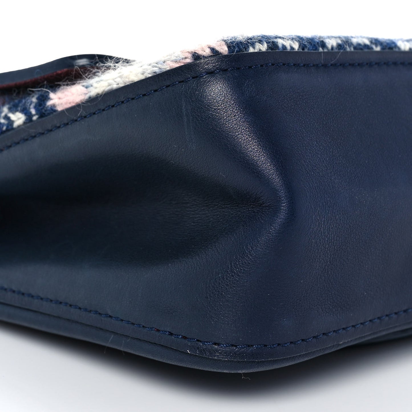 Smooth Calfskin Knit Nude 2.55 Reissue 225 Flap Navy