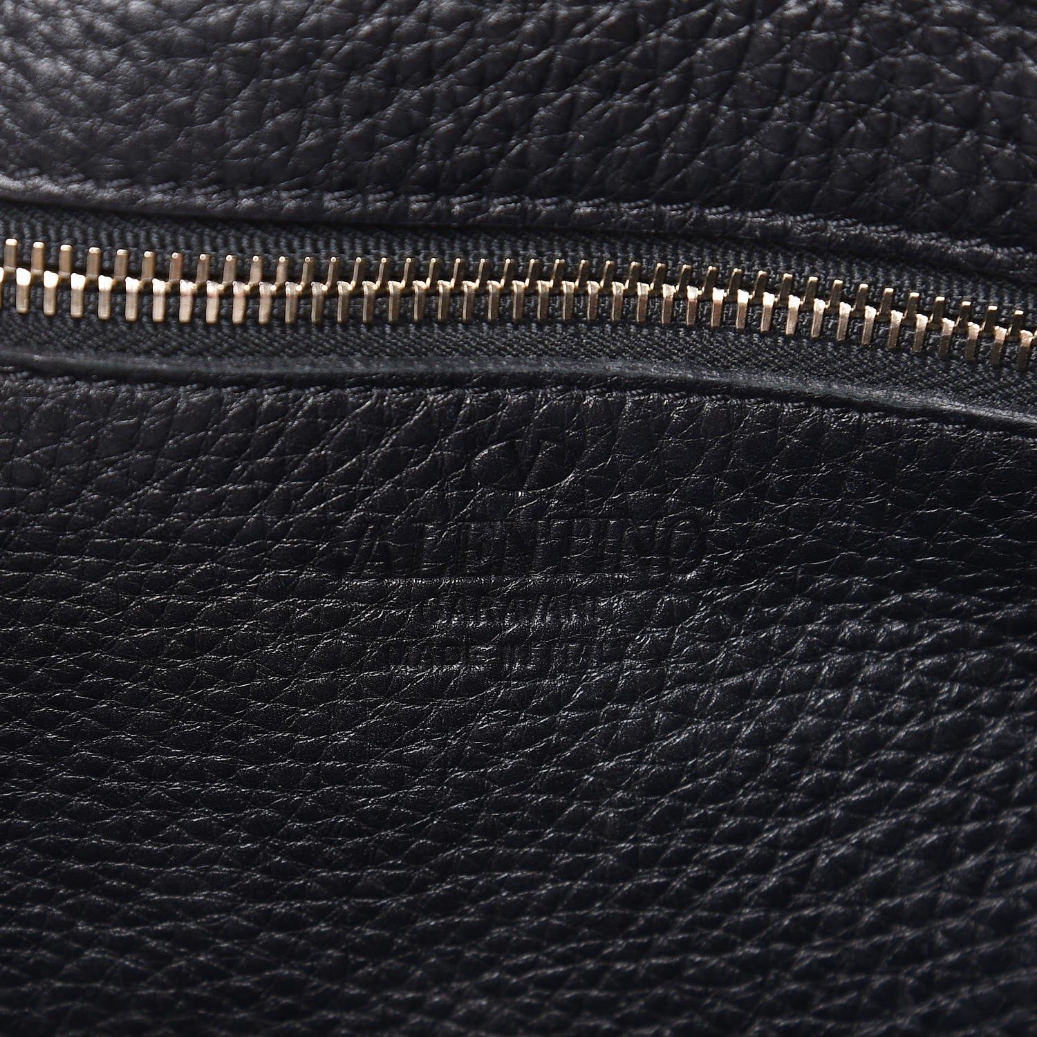 Valentino Garavani Pebbled Calfskin Small Rockstud Flip-Lock Messenger Bag Black 6 of 11