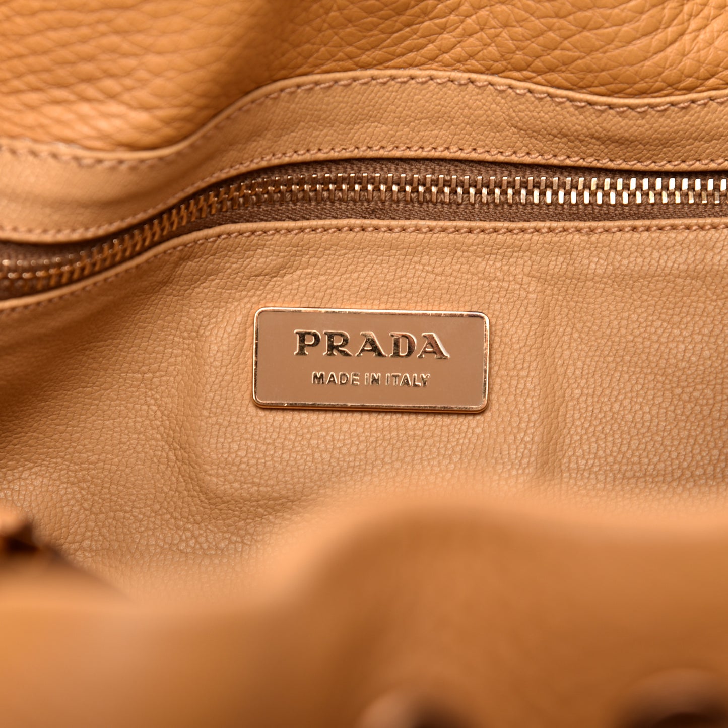 Daino Borchie Grommet Bucket Bag Miele