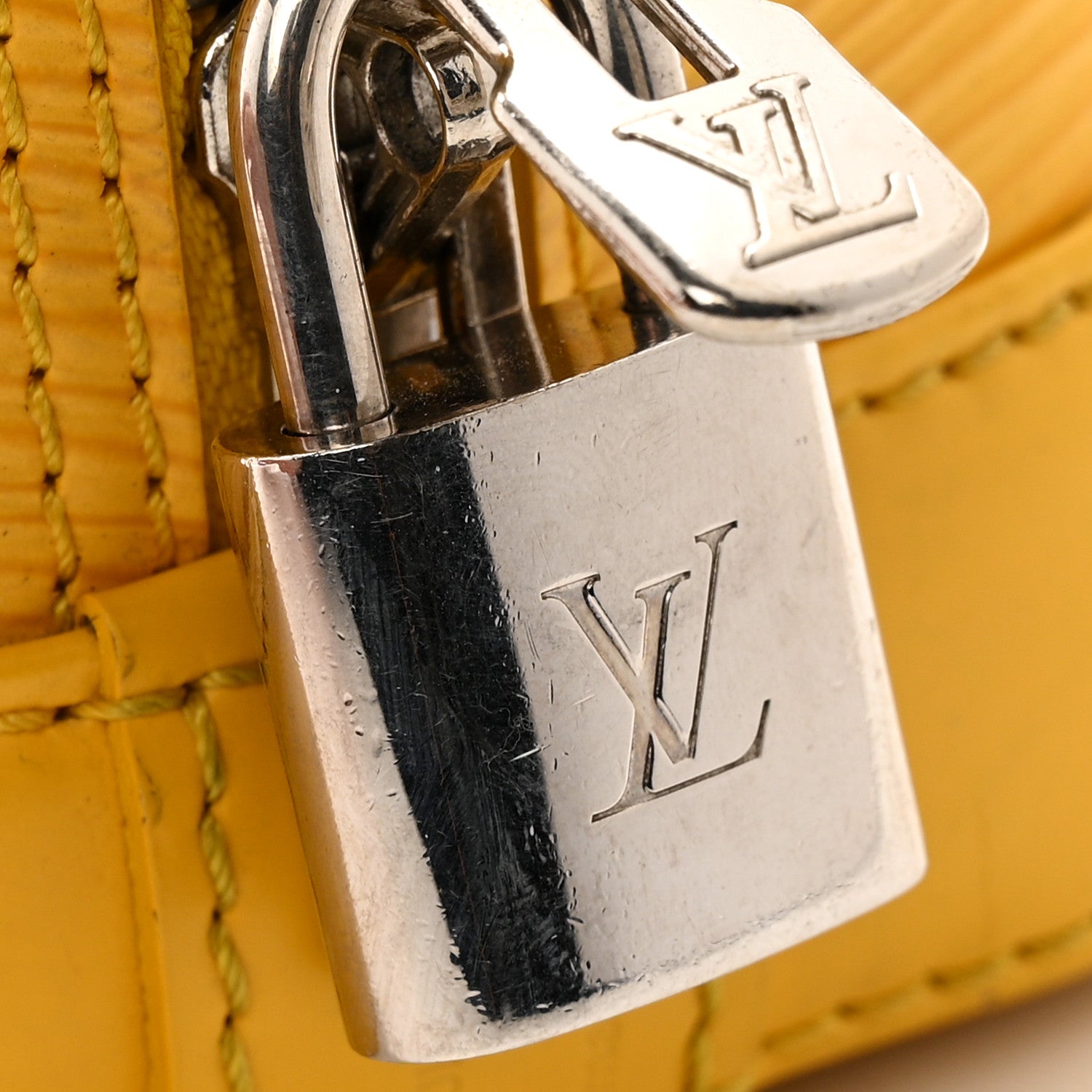 Louis Vuitton Epi Alma BB Citron 14 of 17