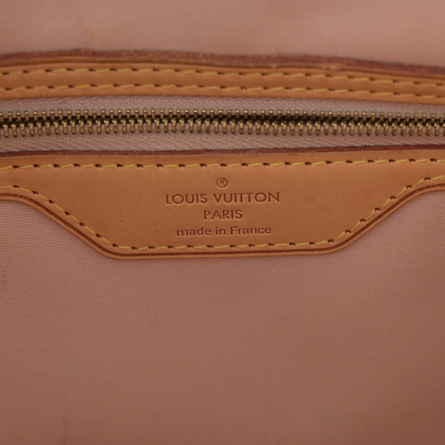 Louis Vuitton Vernis Brea MM Blanc Corail 6 of 15