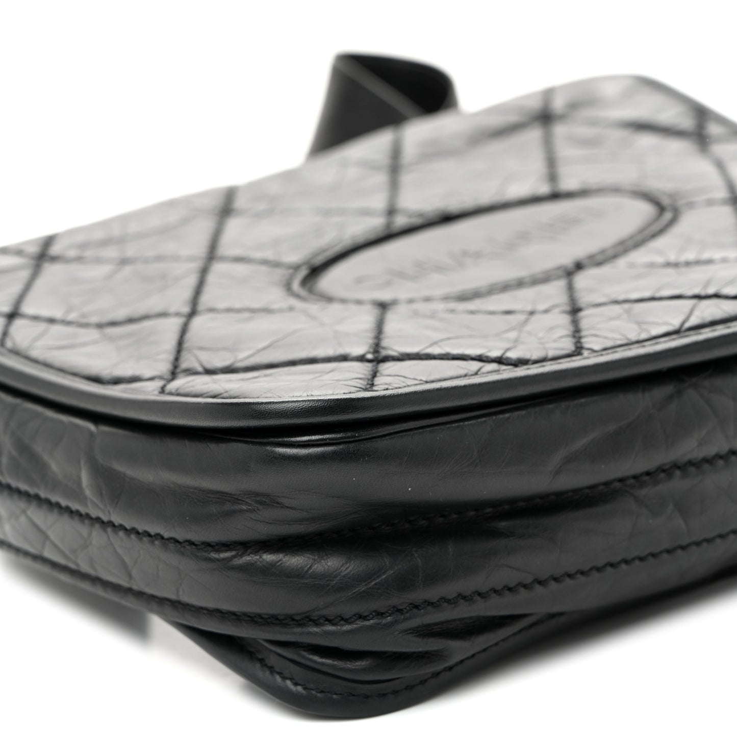 Aged Calfskin Quilted Vintage Ligne Messenger Flap Black