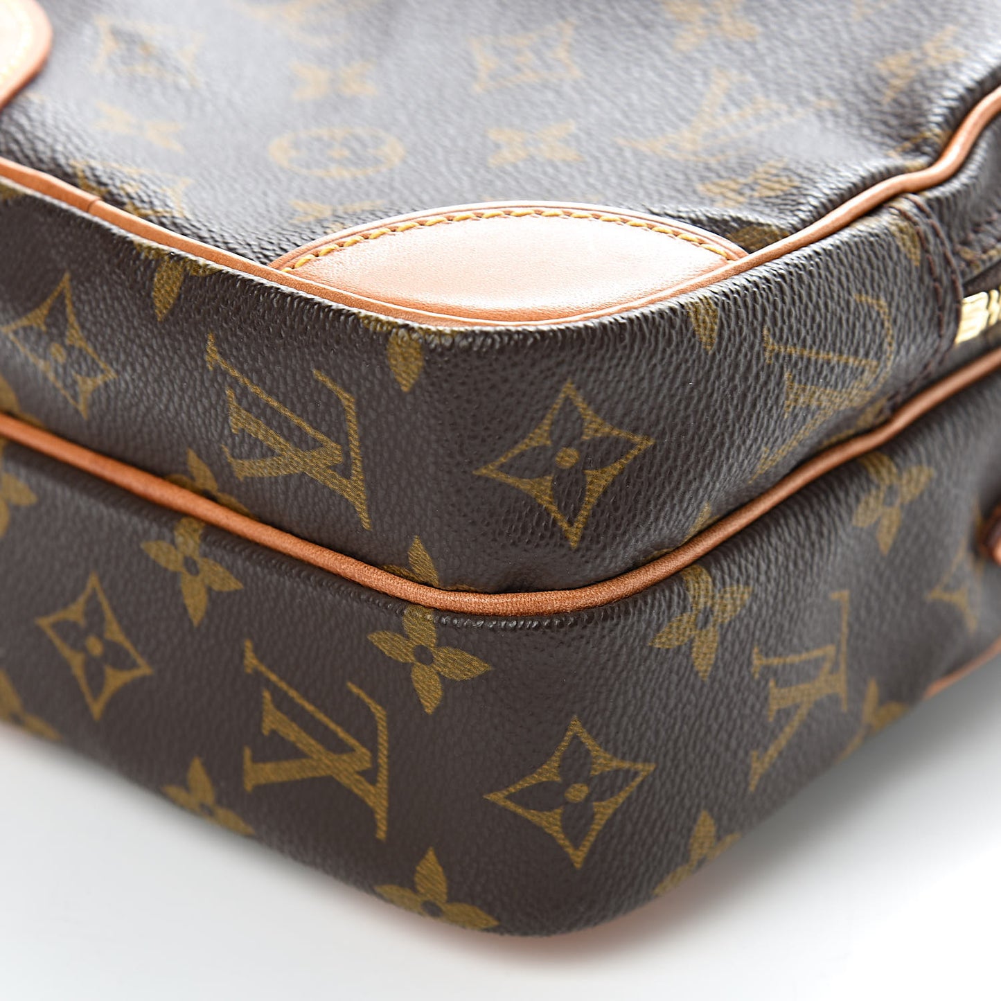 Monogram Amazone