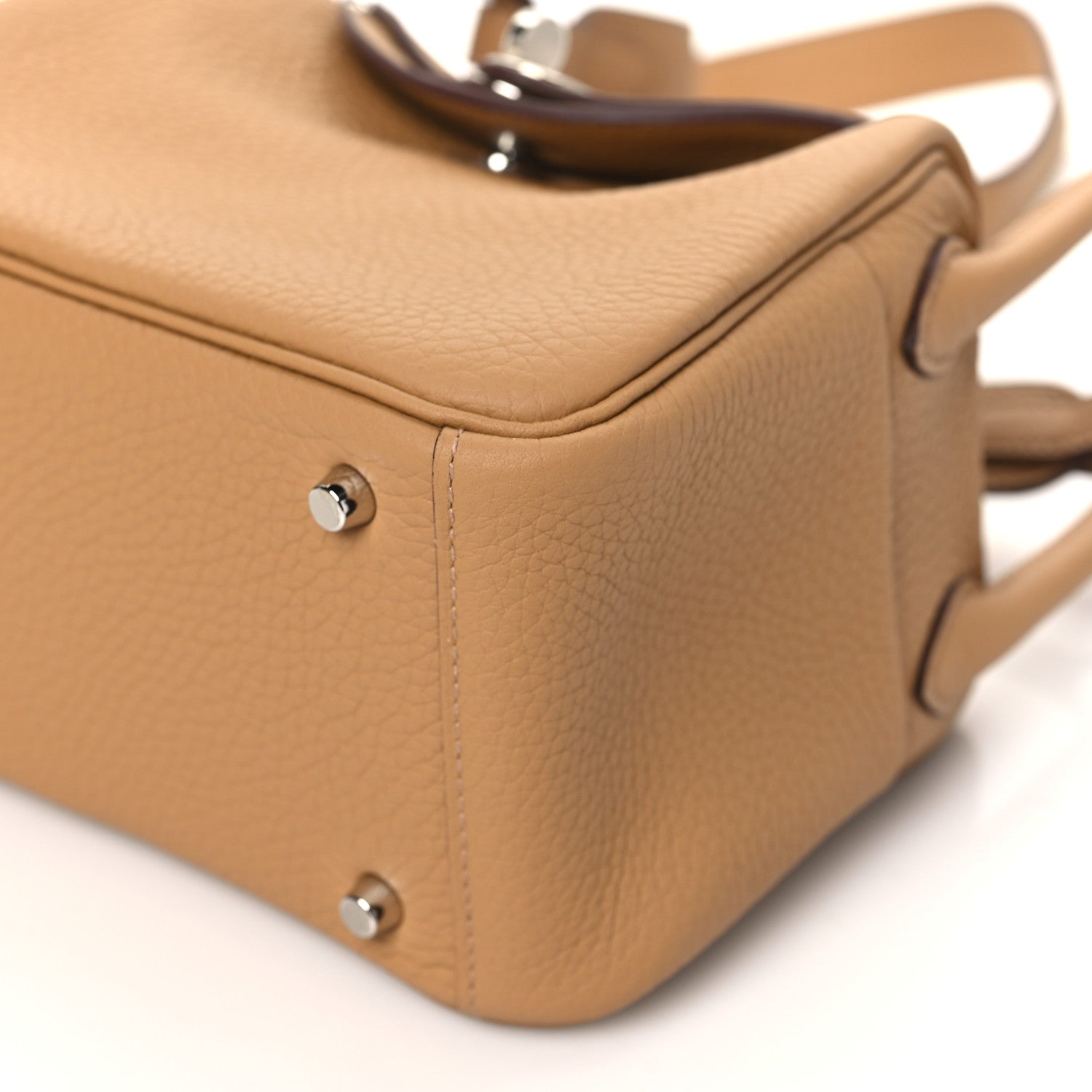 Hermes Taurillon Clemence Mini Lindy 20 Biscuit 10 of 11