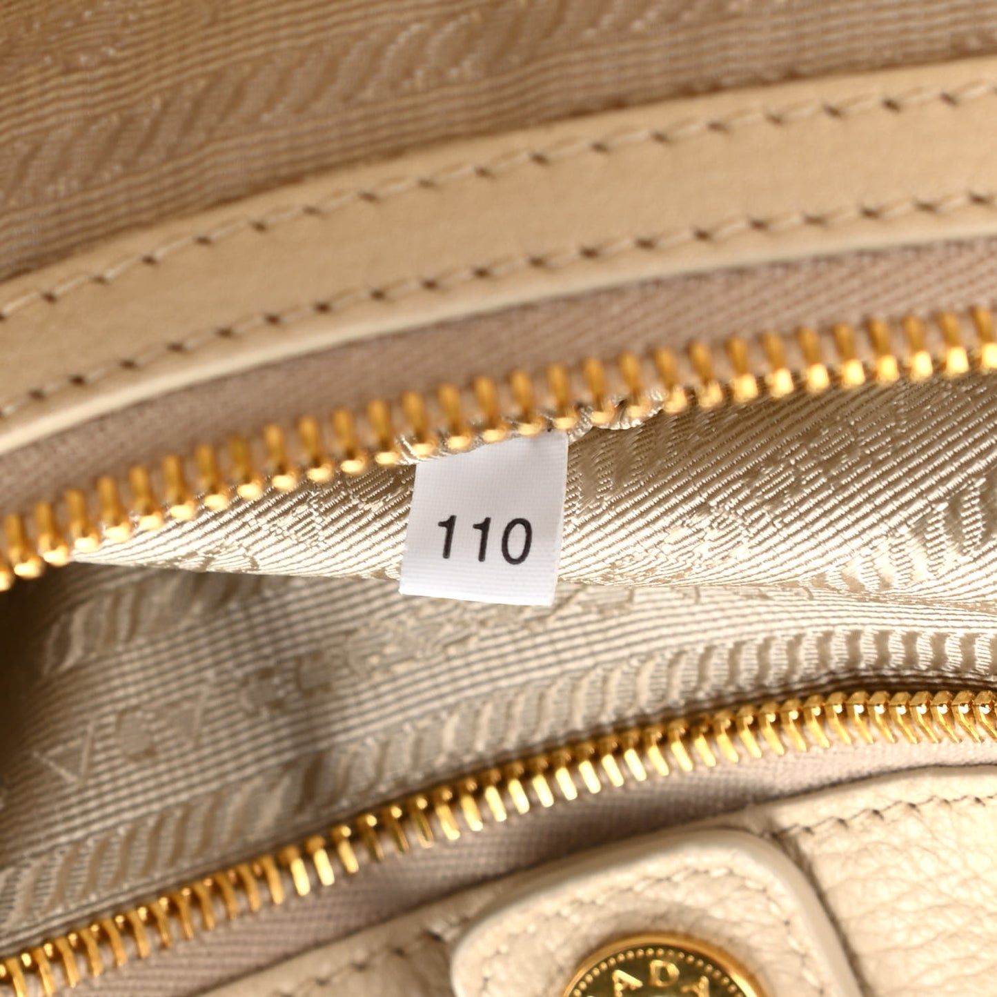 Vitello Daino Large Double Zip Tote Sabbia