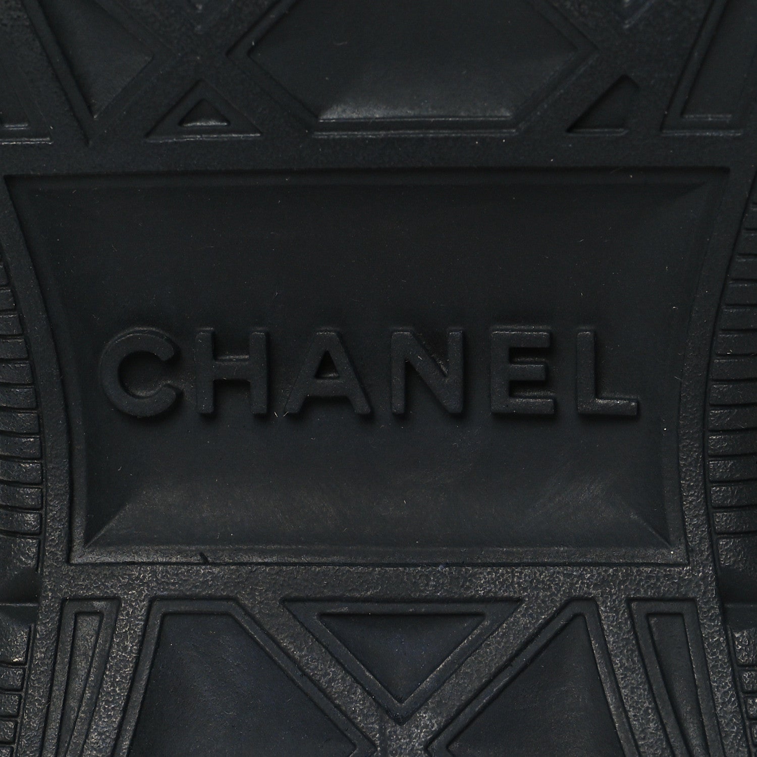 Chanel Velvet Calfskin Mixed Fibers CC Sneakers 36 Beige 7 of 8