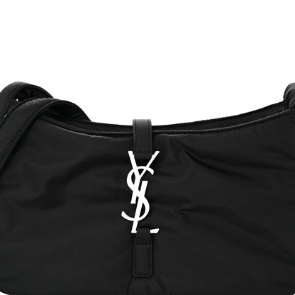 Saint Laurent Econyl Nylon Le 5 A 7 Hobo Black White 8 of 10