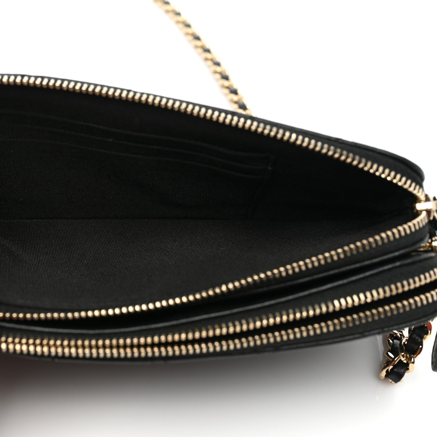 Goatskin Enamel Quilted Small Clutch With Chain Black