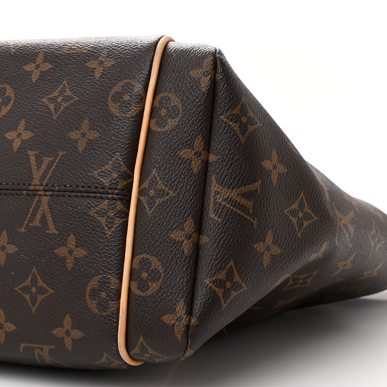 Louis Vuitton Monogram Totally MM 9 of 13