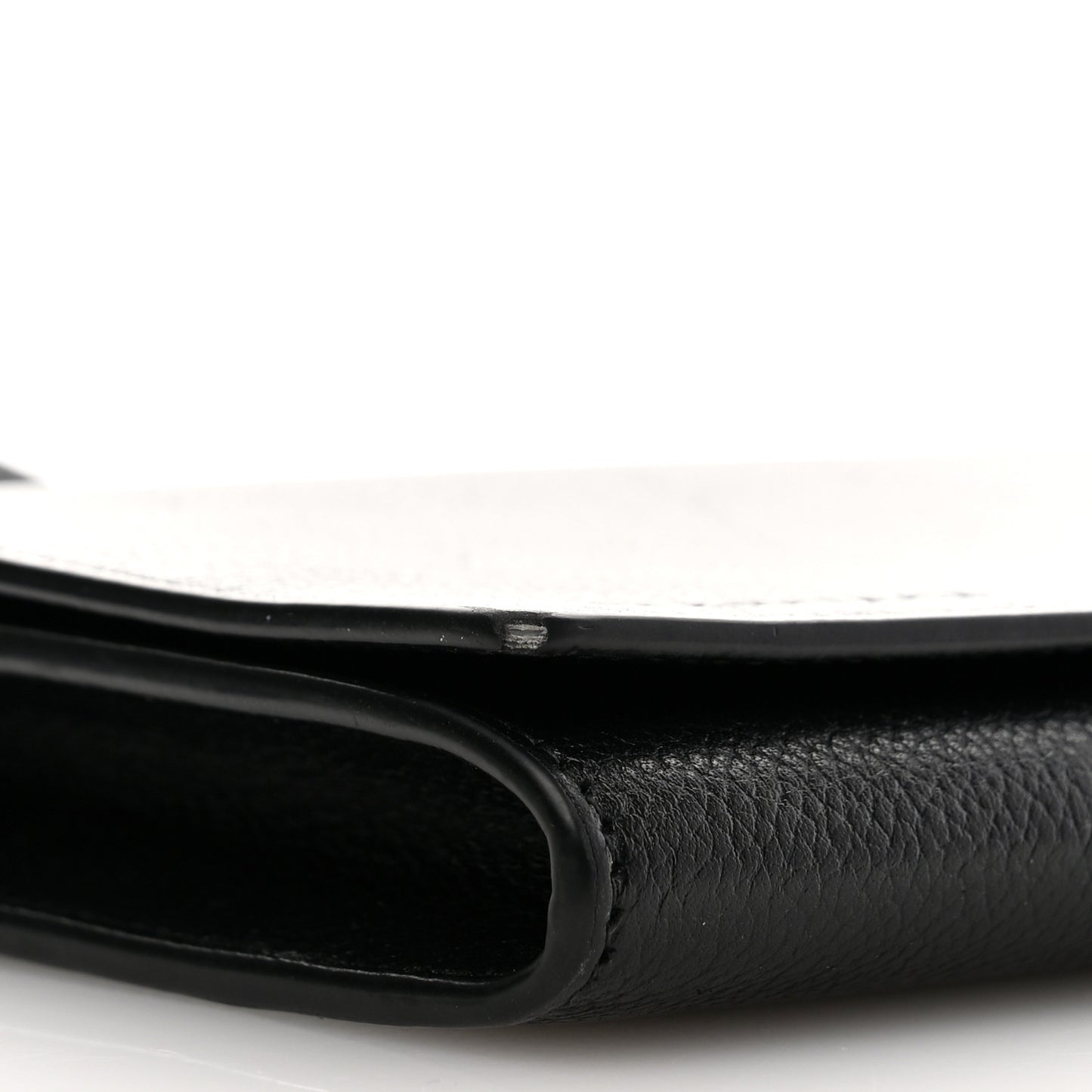 Grained Calfskin Phone Holder Black