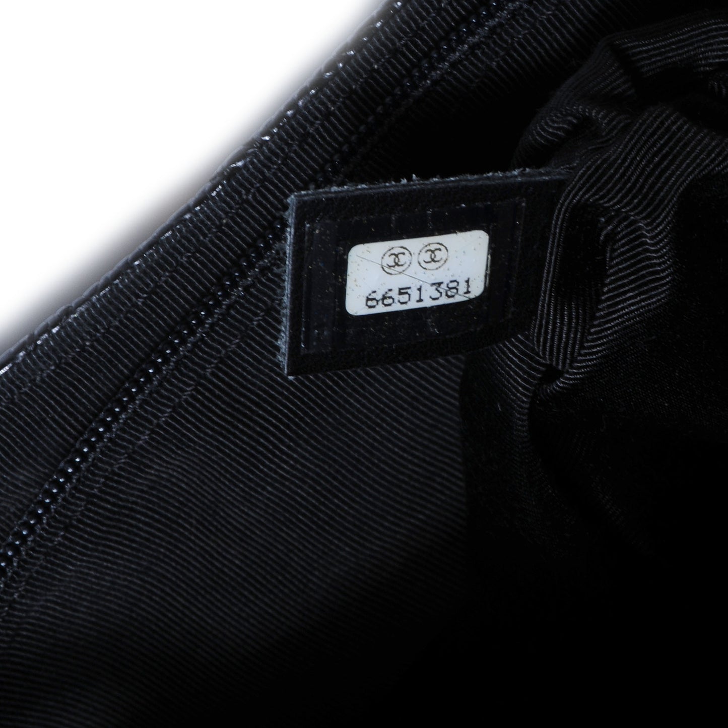 Caviar Diamond Stitched Shoulder Bag Black