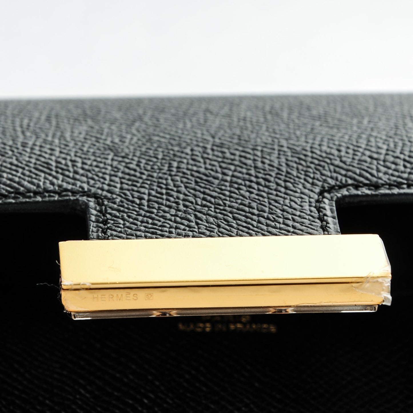 Epsom Constance 24 Black