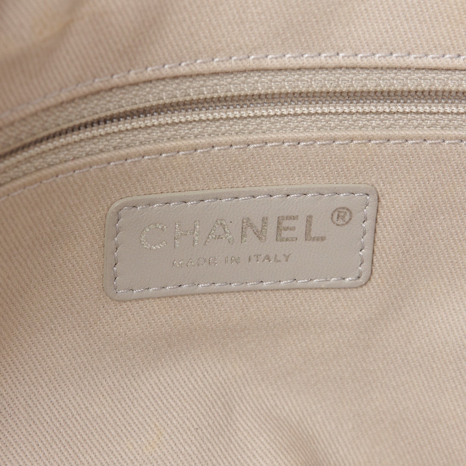 Chanel Caviar Quilted Jumbo Easy Flap Coral 6 of 11