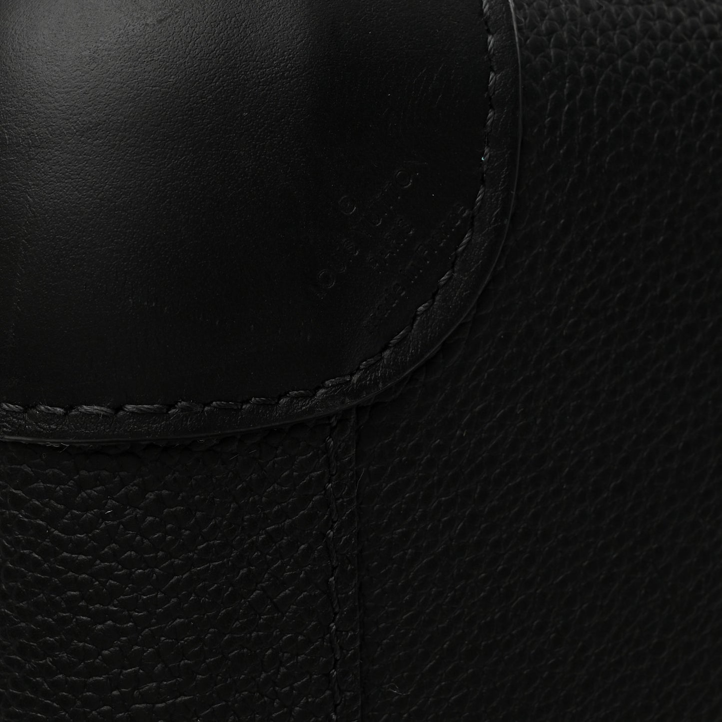 Cowhide Aerogram Horizon 55 Black