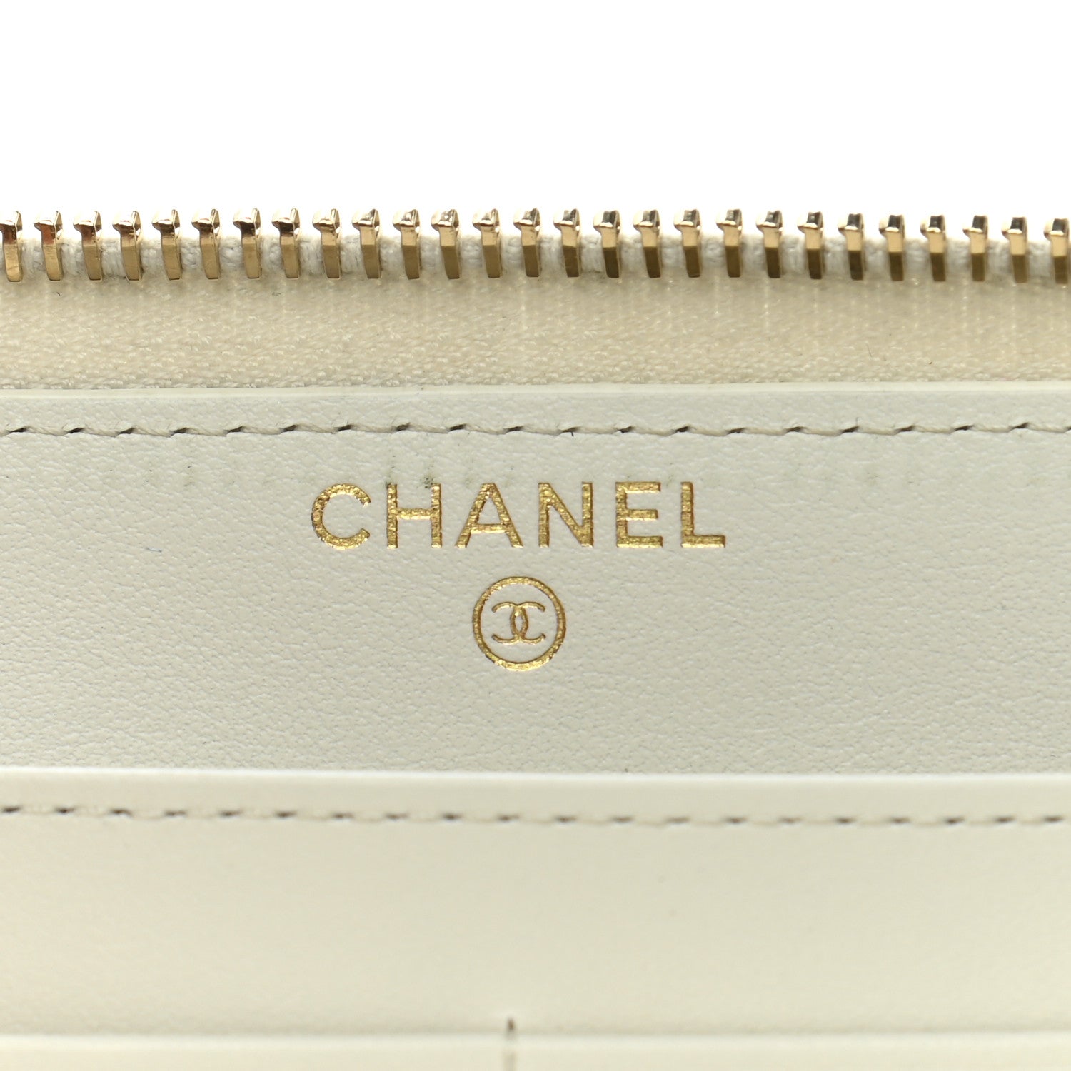 Chanel Shiny Goatskin Quilted 19 Long Zipped Around Wallet White 6 of 9