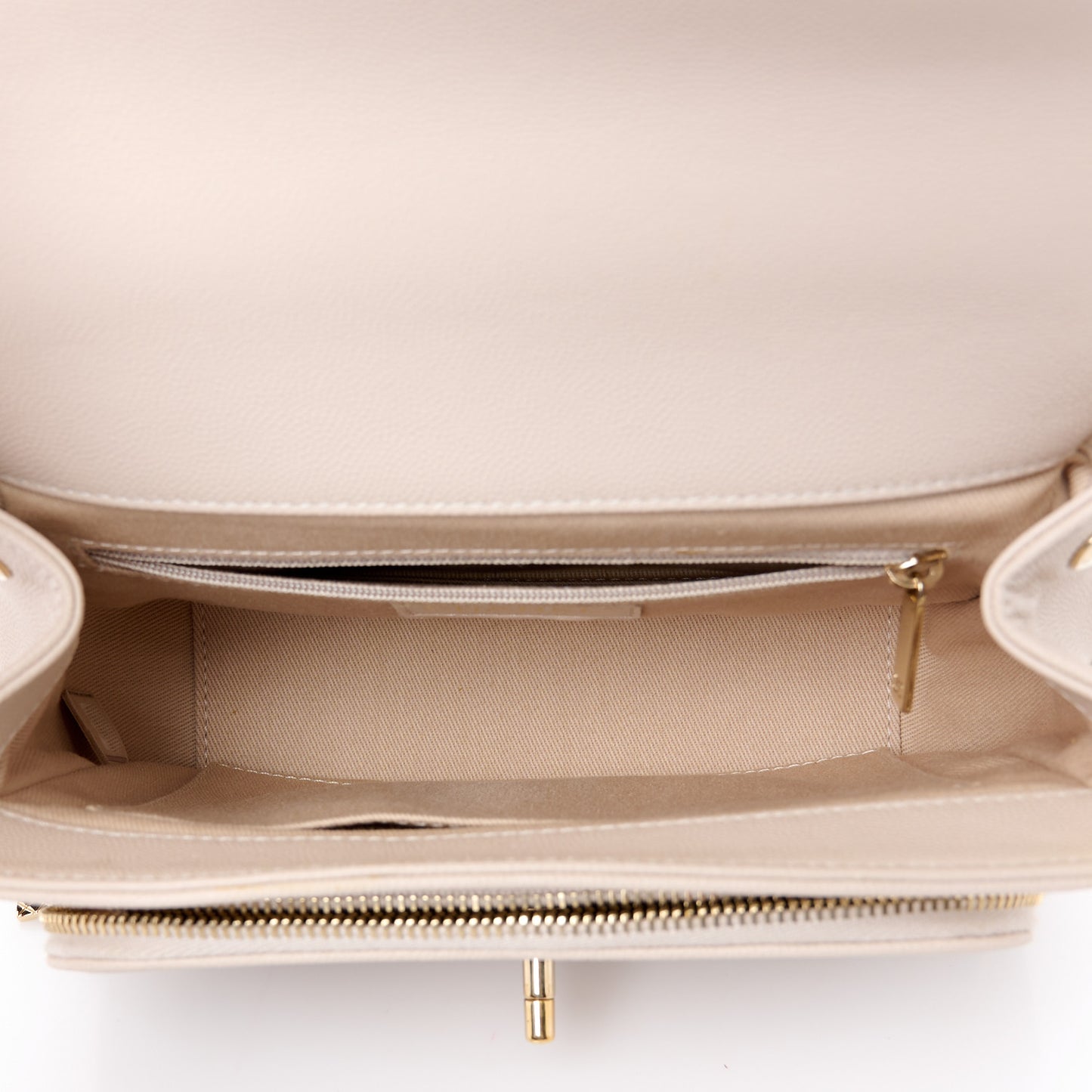 Caviar Quilted Medium Business Affinity Flap Light Beige