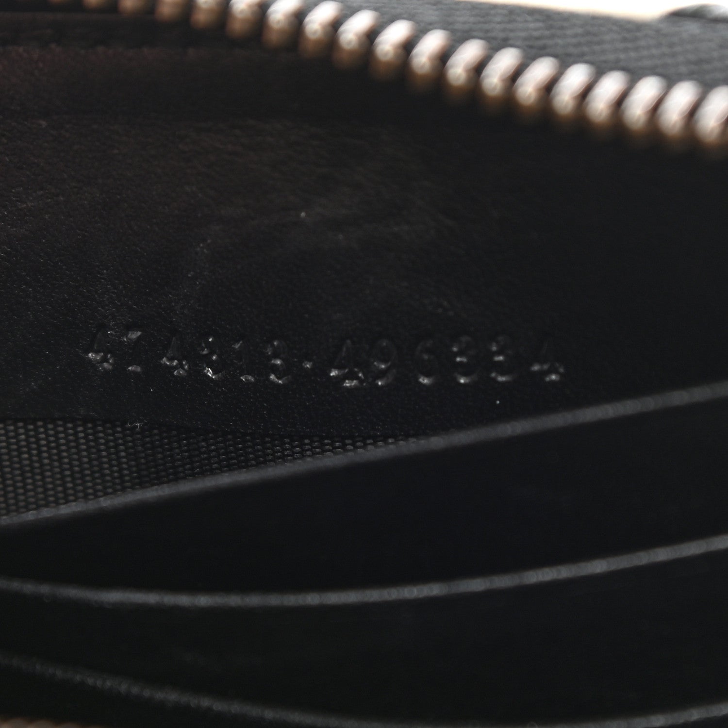 Gucci Calfskin Matelasse Small Marmont 2.0 Zip Black White 7 of 10
