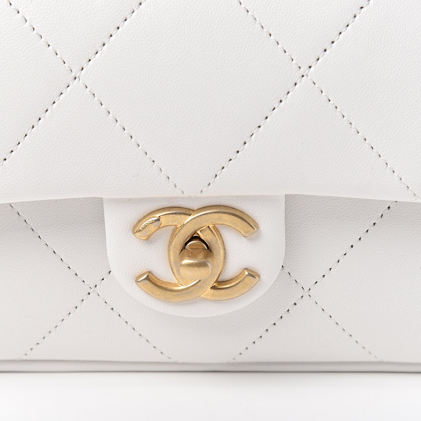 Lambskin A Real Catch Flap Bag White