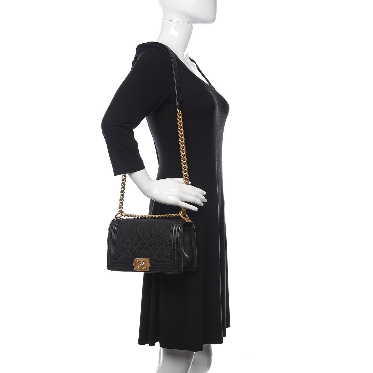 Caviar Quilted Medium Boy Flap Black
