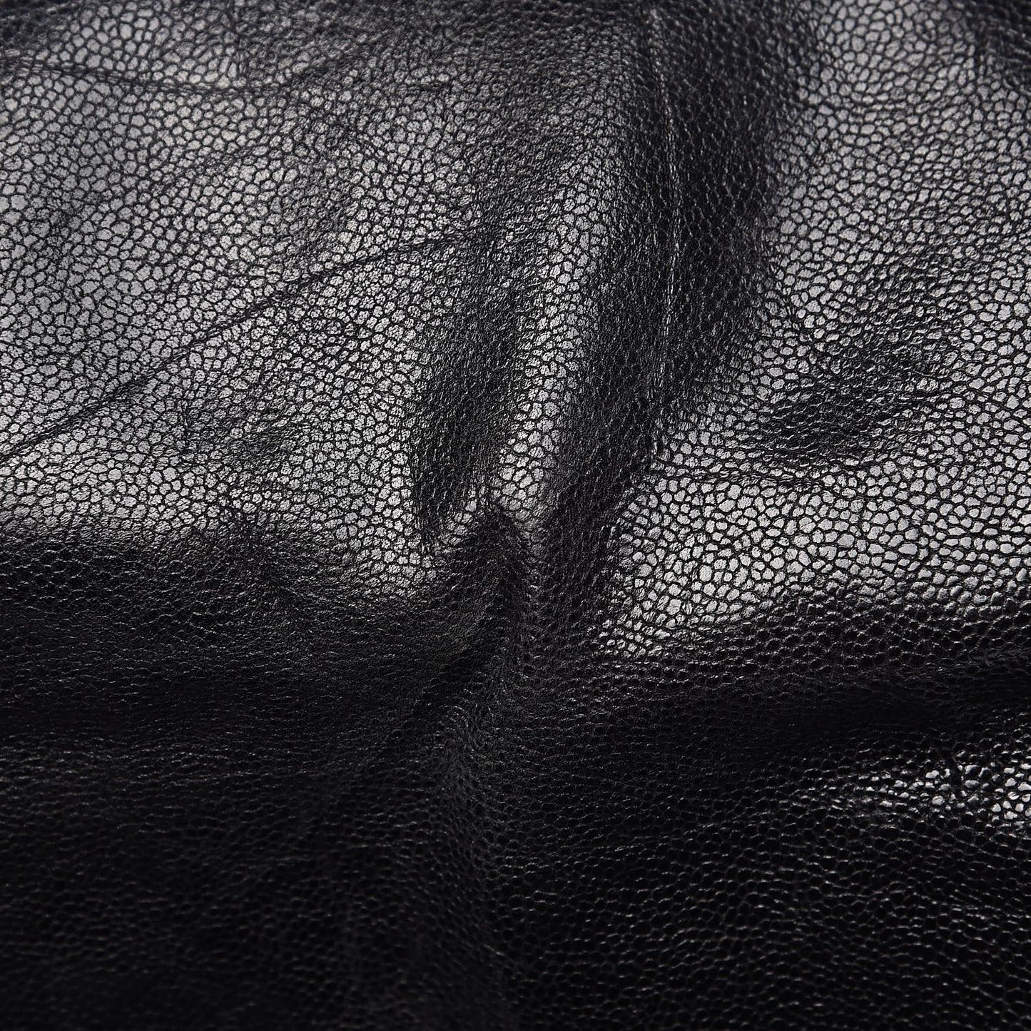 Crumpled Caviar Quilted Maxi Elastic Flap Black