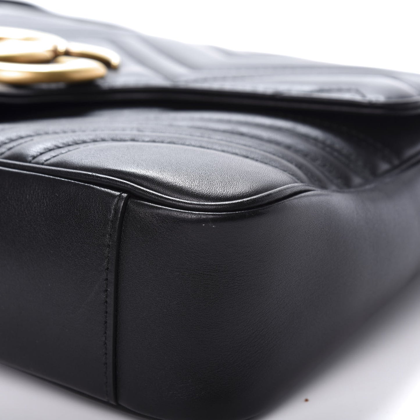 Calfskin Matelasse Medium GG Marmont Shoulder Bag Black