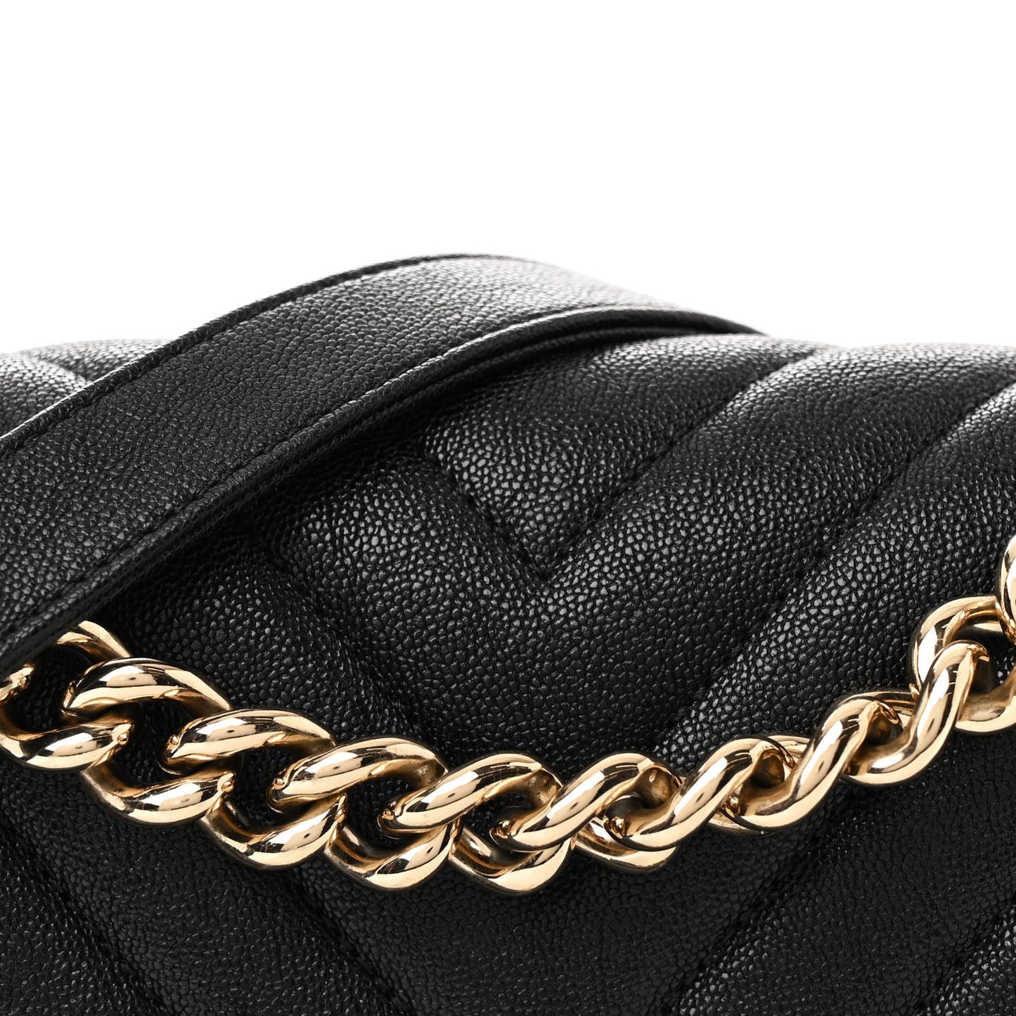 Caviar Chevron Quilted Medium Boy Flap Black