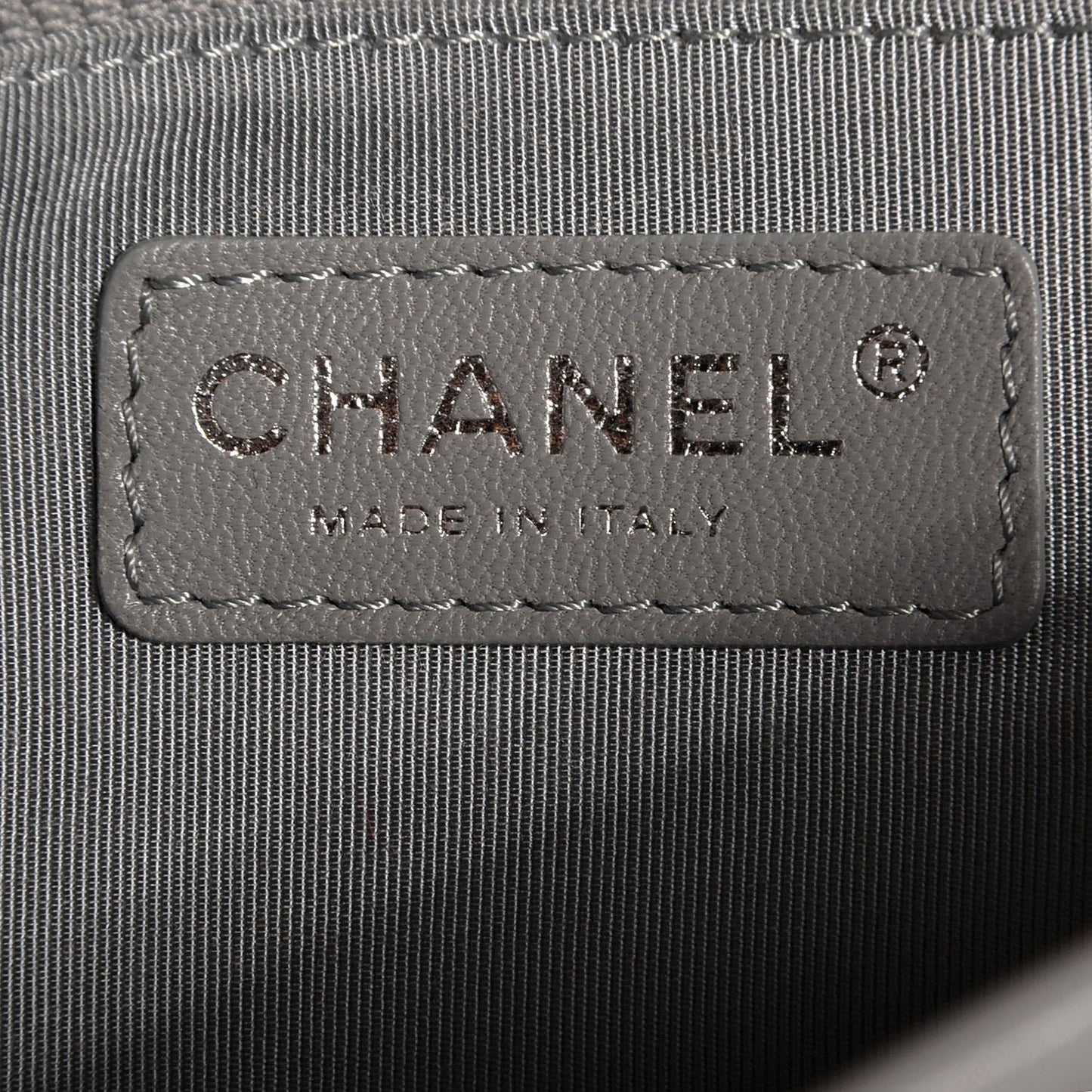 Caviar Quilted Medium French Riviera Flap Light Grey