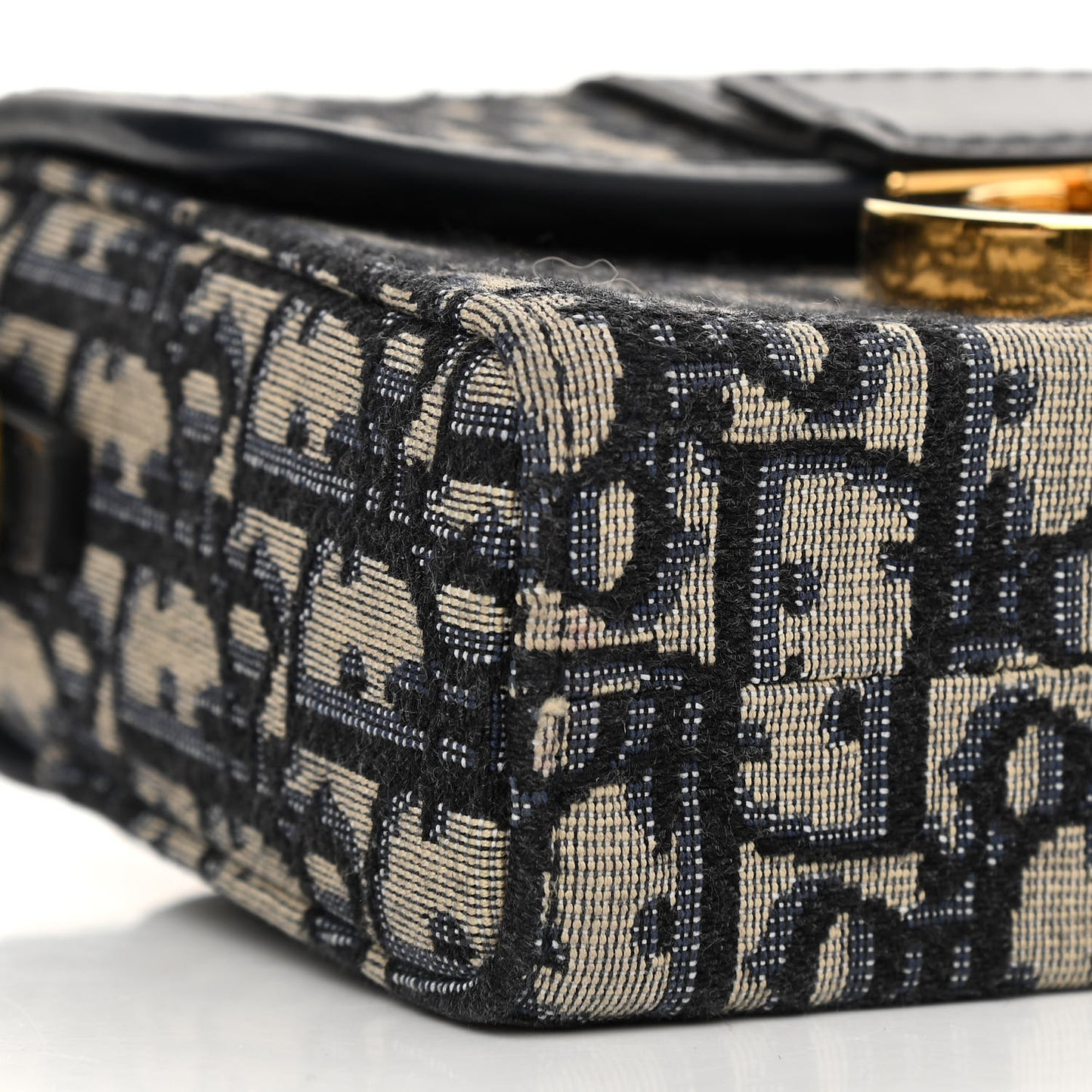 Oblique 30 Montaigne Box Bag Blue