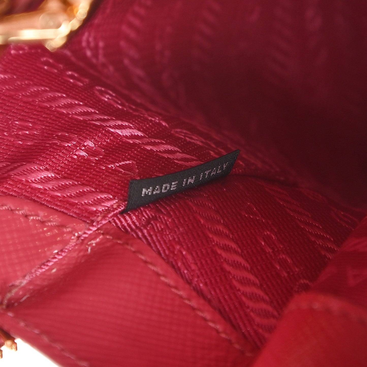 Saffiano Vernice Medium Promenade Tote Peonia