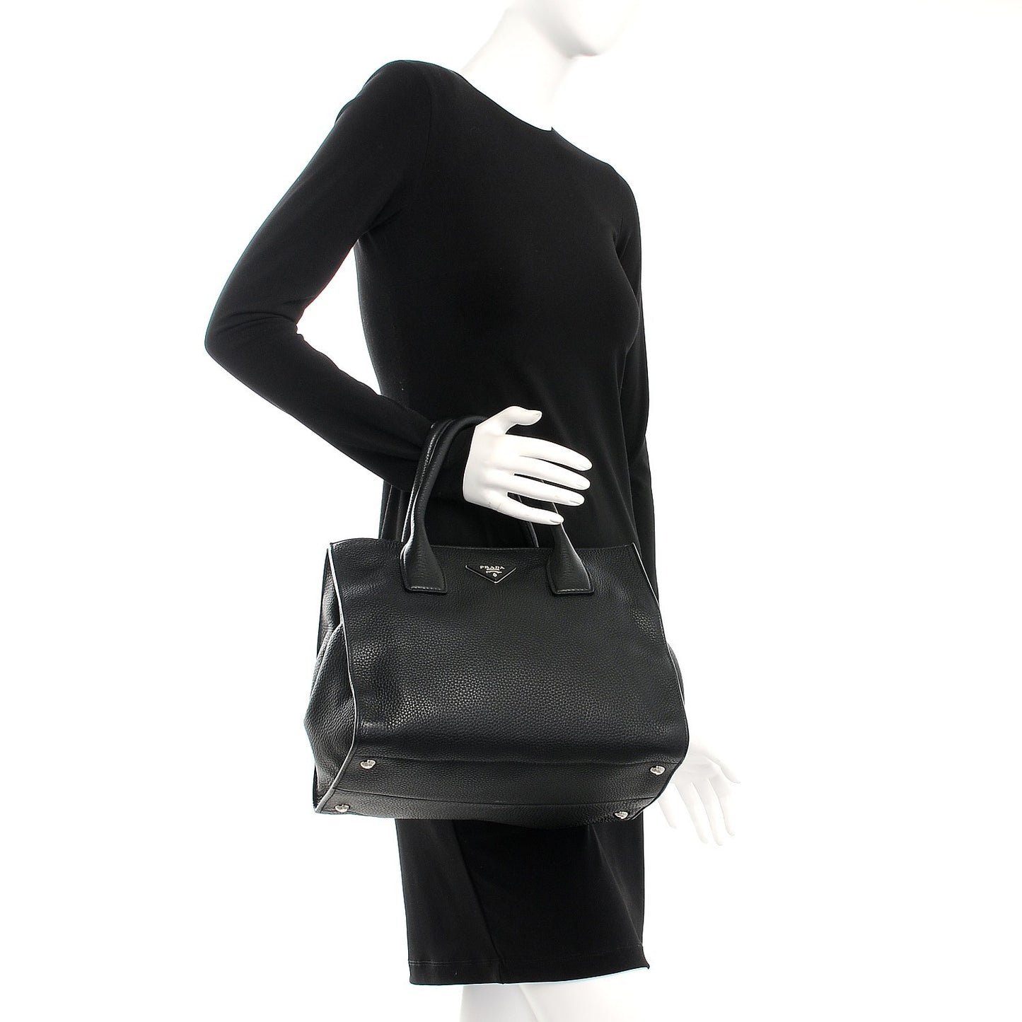 Vitello Daino Tote Nero Black