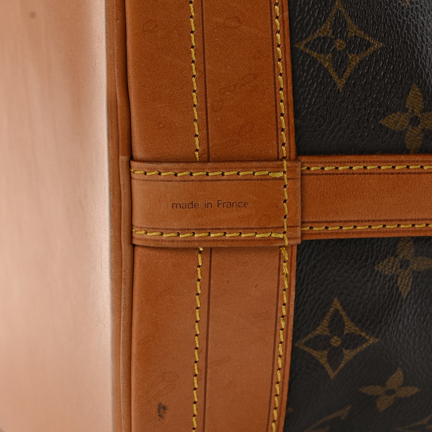 Monogram Noe