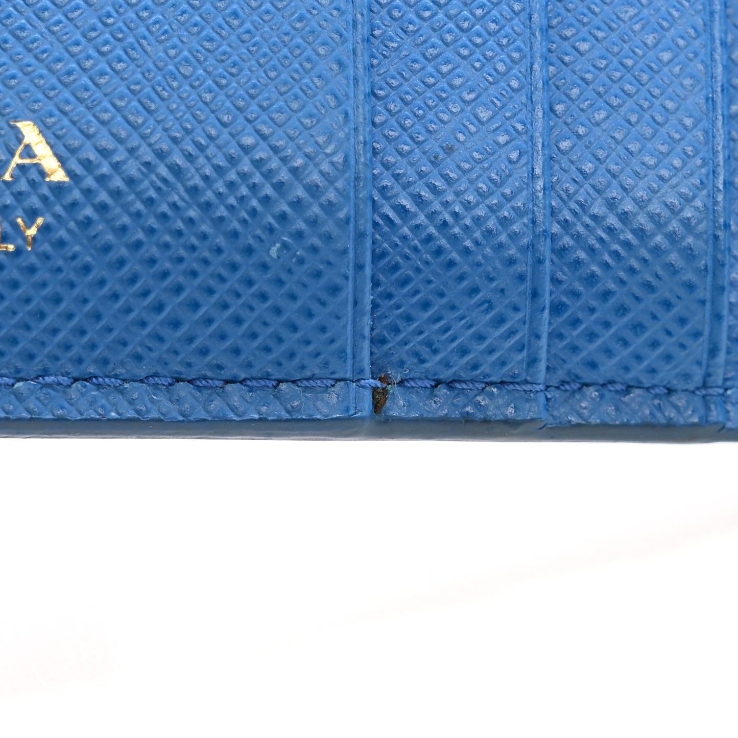 Saffiano Shine Monochrome Bi-Fold Wallet Bleuette