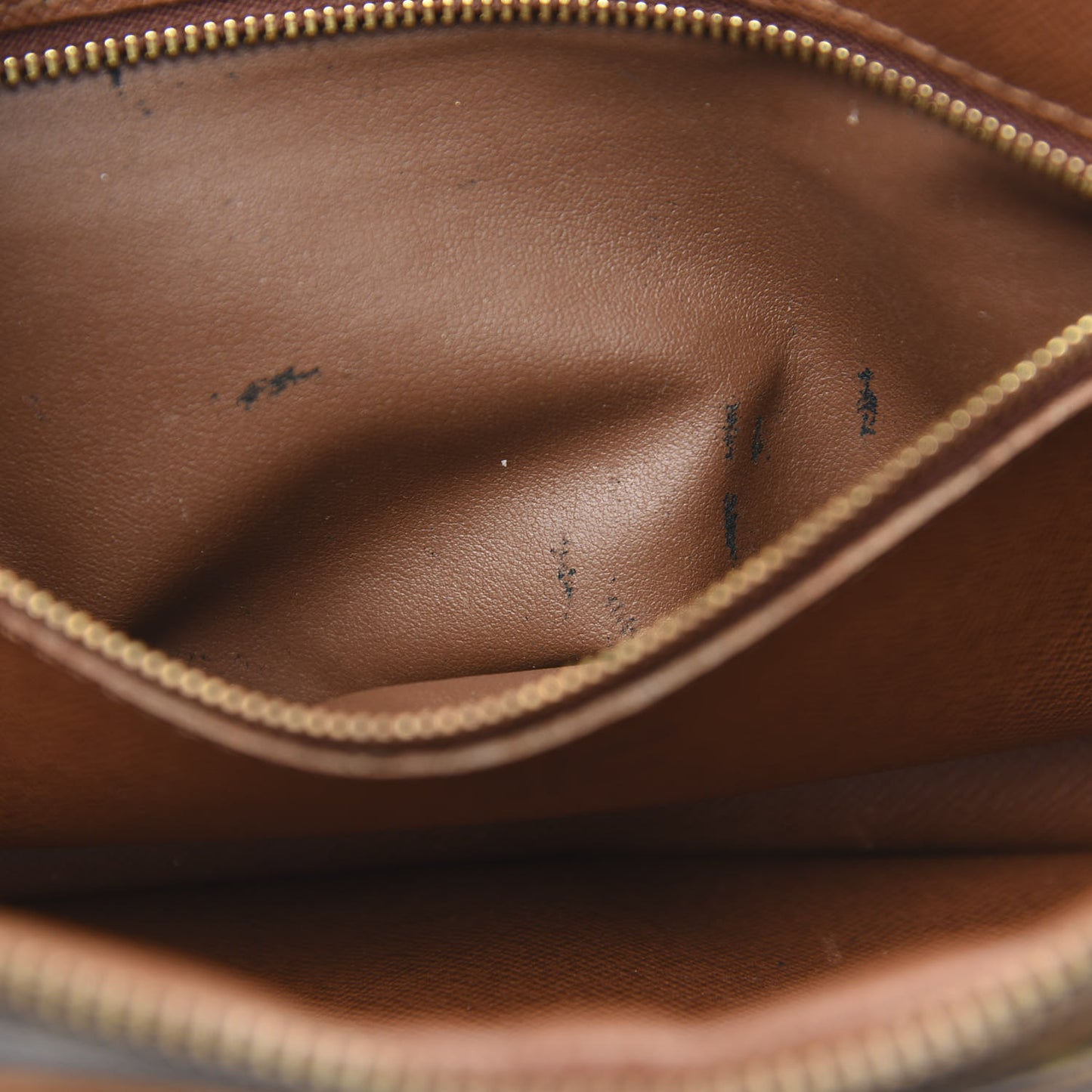 Monogram Pochette Marly Dragonne 26