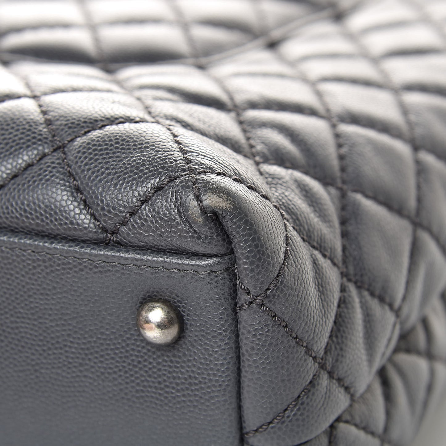 Caviar Quilted Large Coco Handle Flap Grey