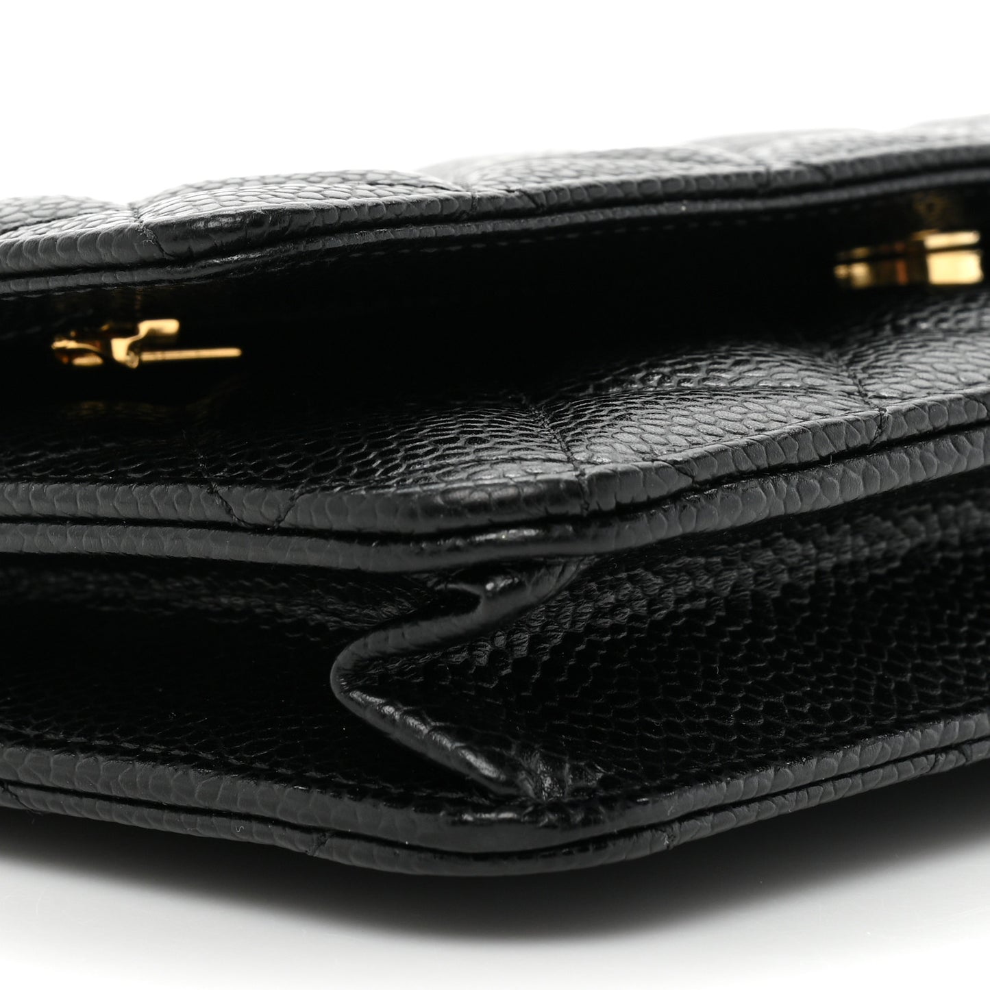 Caviar Quilted Wallet on Chain WOC Black