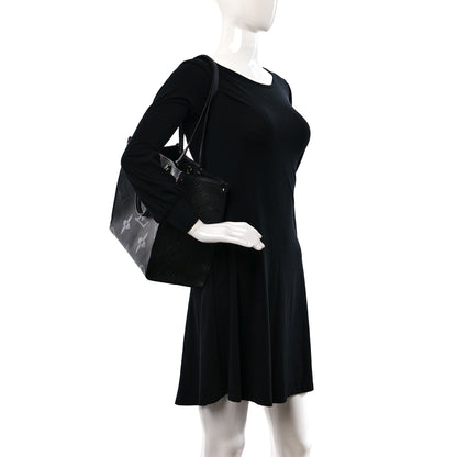 Louis Vuitton Empreinte Monogram Giant Onthego MM Black 3 of 8