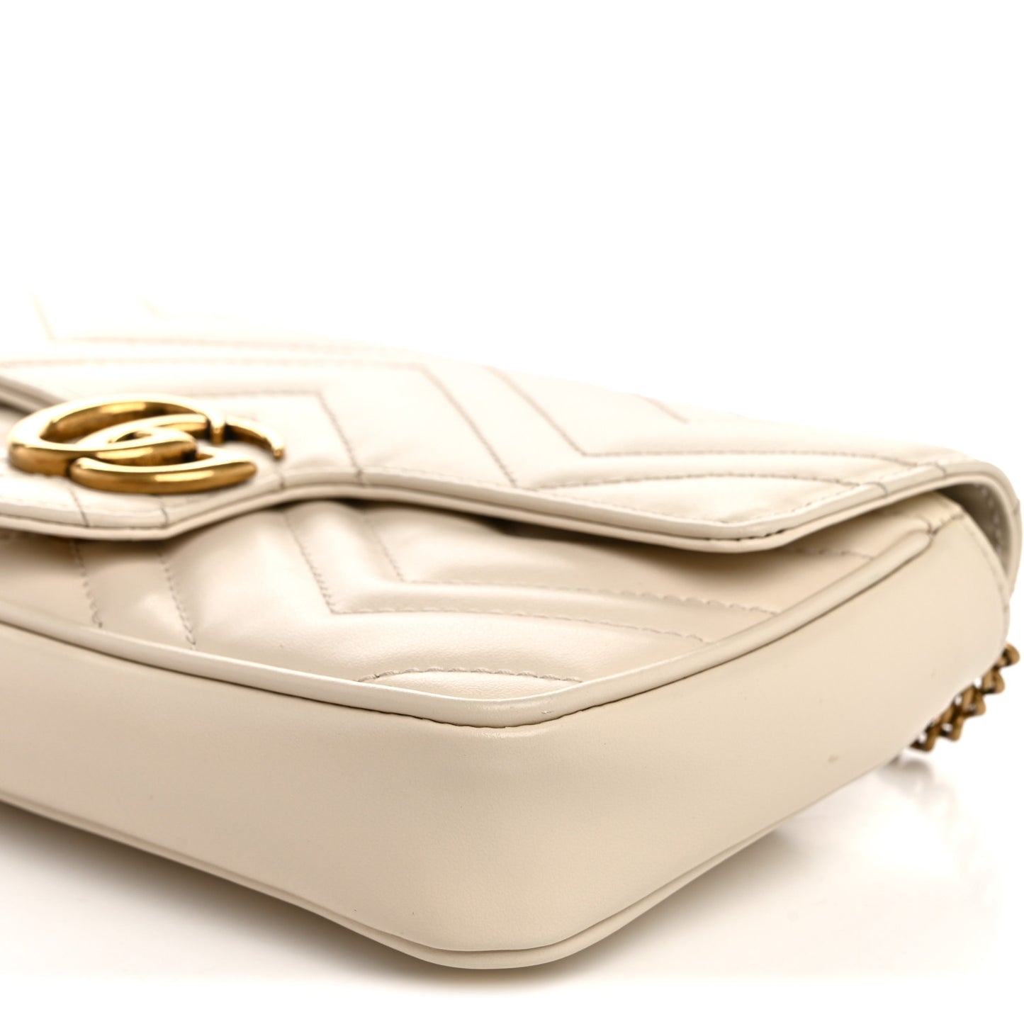 Calfskin Matelasse Mini GG Marmont Shoulder Bag With Card Holder White Black