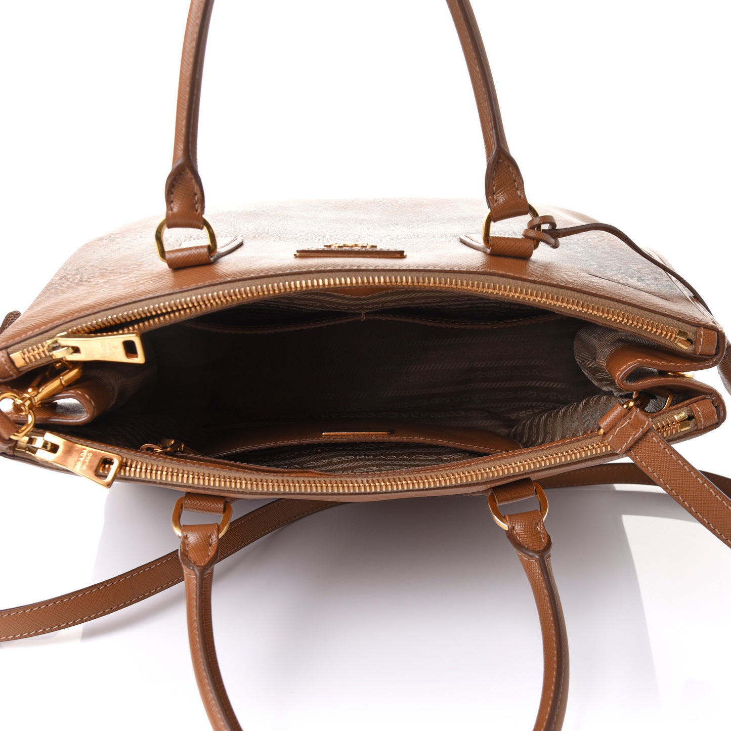 Saffiano Medium Galleria Double Zip Tote Caramel