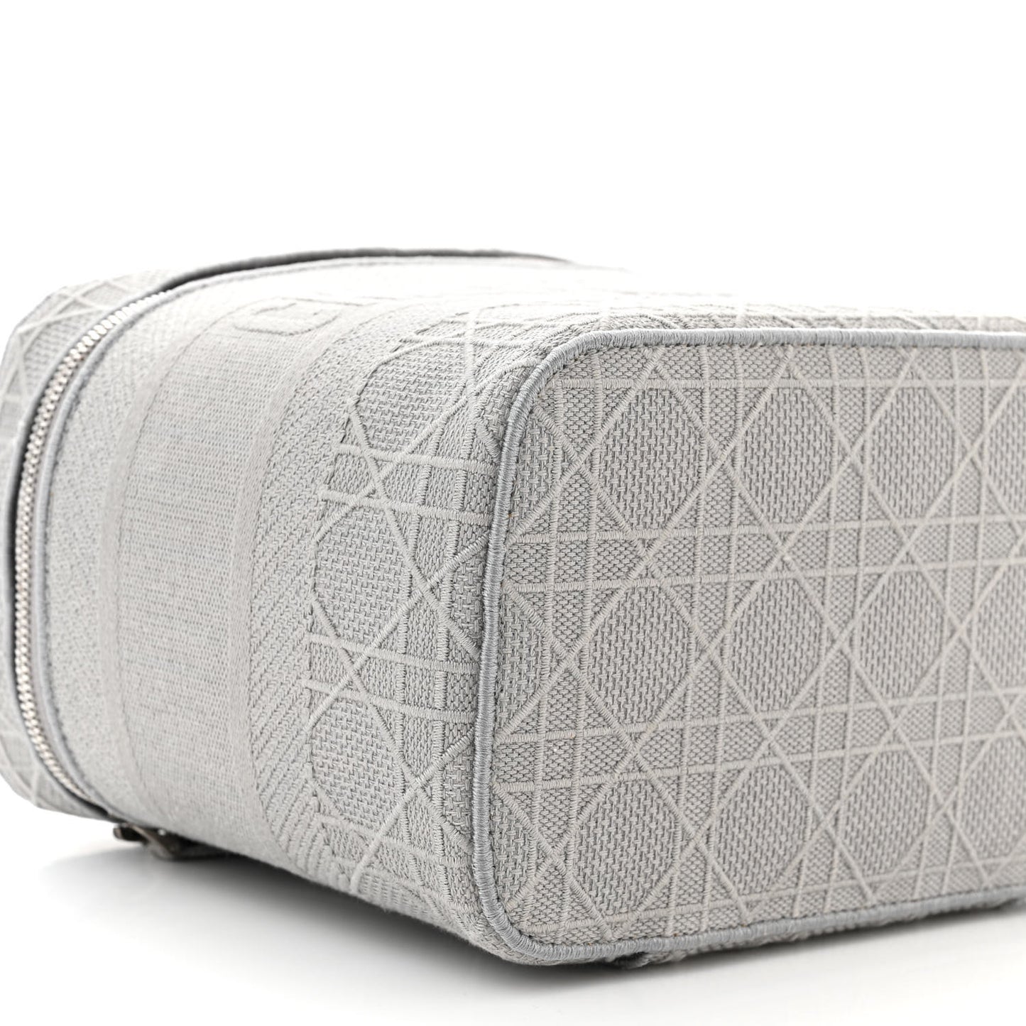 Canvas Embroidered Cannage Diortravel Vanity Case Grey