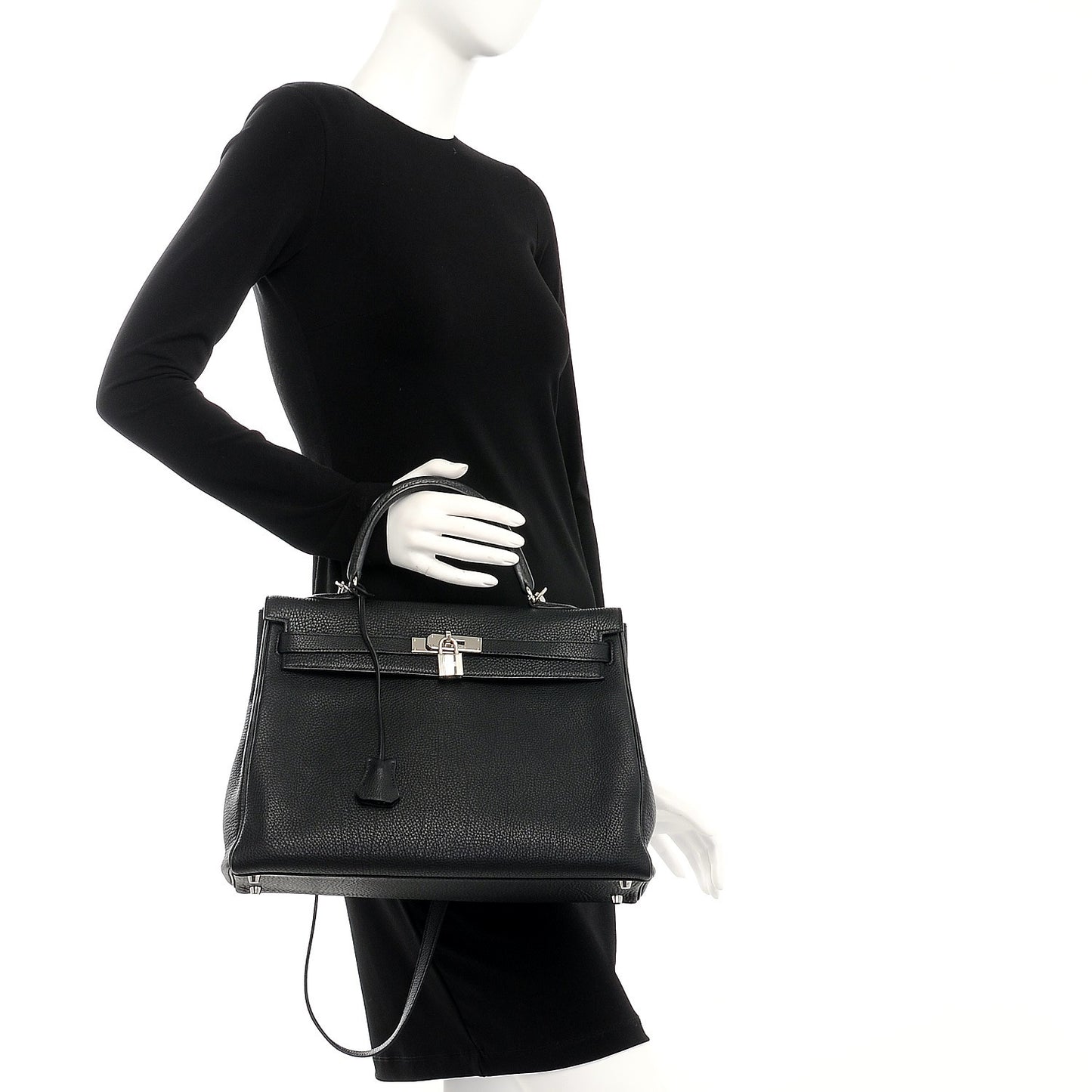 Togo Kelly Retourne 35 Black