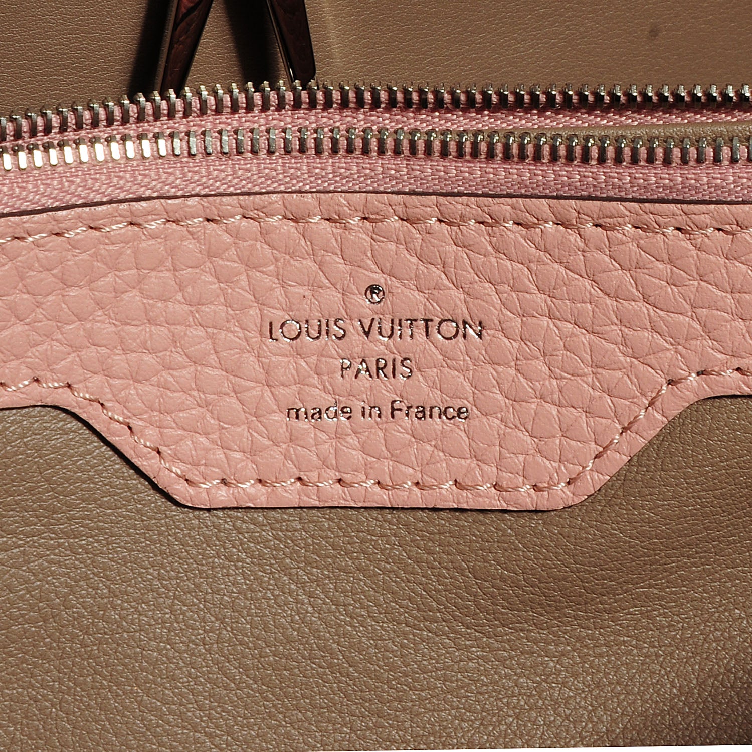 Louis Vuitton Taurillon Capucines MM Magnolia 6 of 7