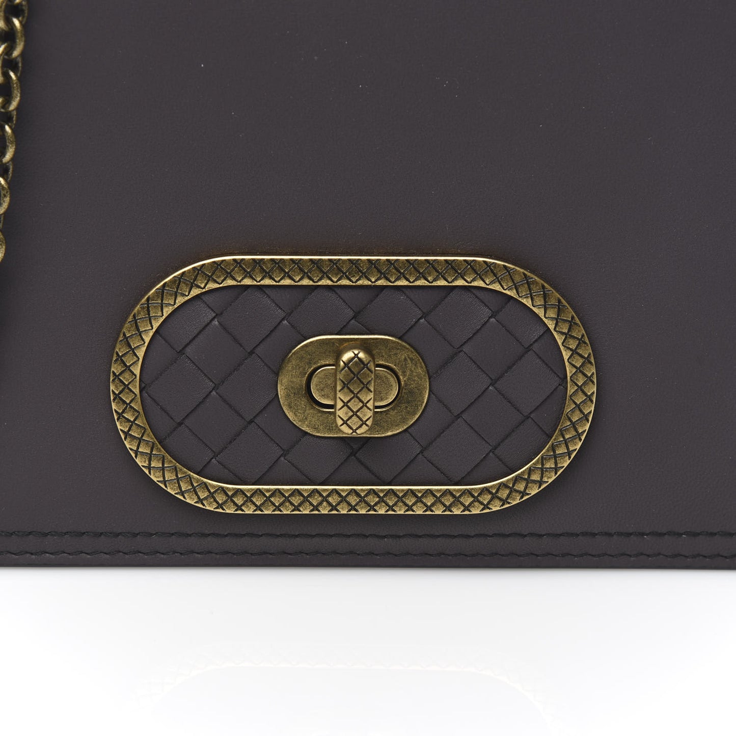 Nappa Ellittica Chain Wallet Quetsche