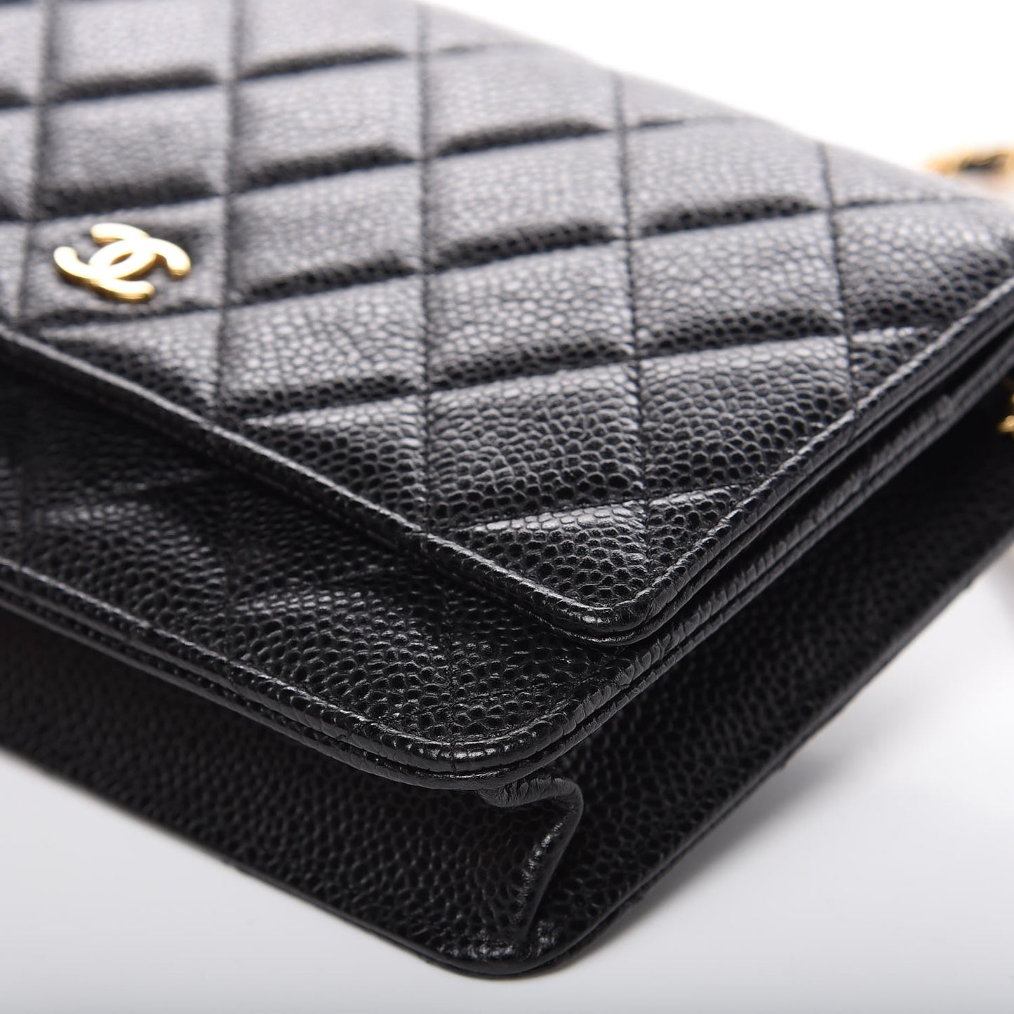 Caviar Quilted Wallet On Chain WOC Black