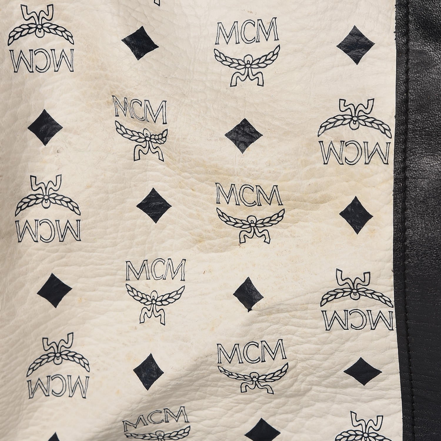 MCM Visetos Weekender Duffle Bag White 20 of 33