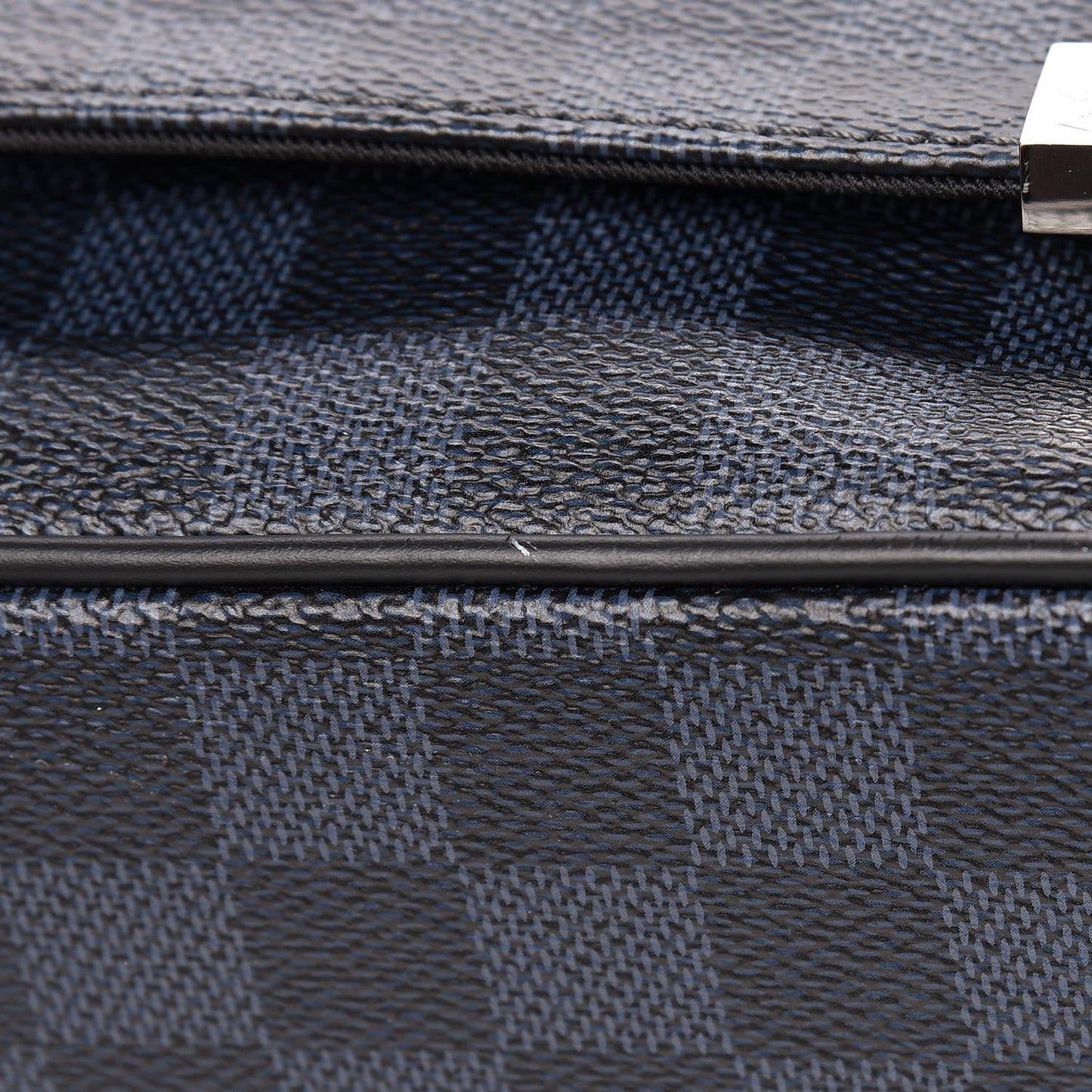 Damier Cobalt Jungle District PM