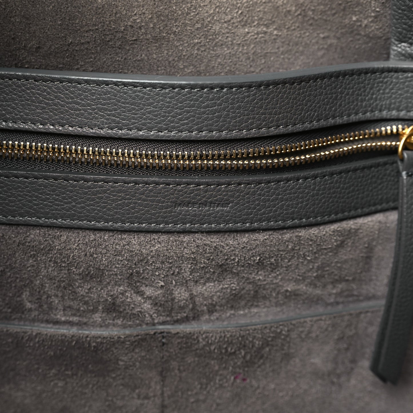 Soft Grained Calfskin Medium Belt Cabas Phantom Medium Grey