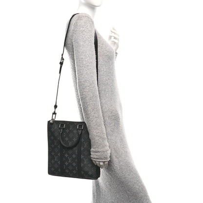 Louis Vuitton Monogram Eclipse Sac Plat Cross 2 of 9