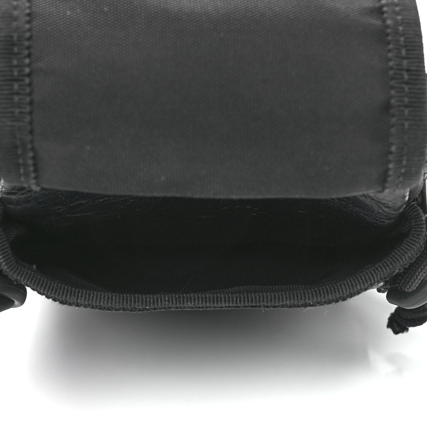 Agneau Explorer Crossbody Black