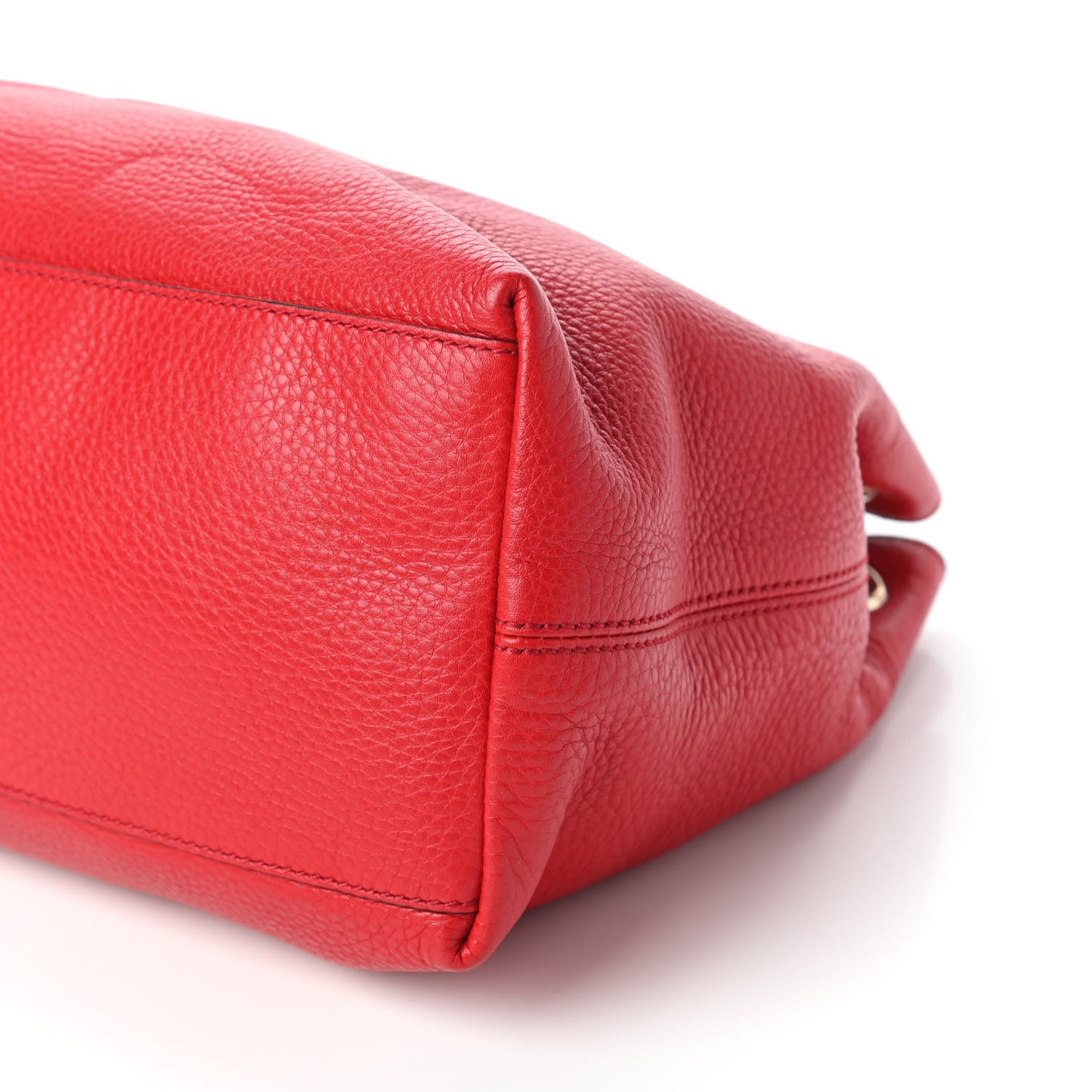 Pebbled Calfskin Medium Soho Chain Shoulder Bag Tabasco Red