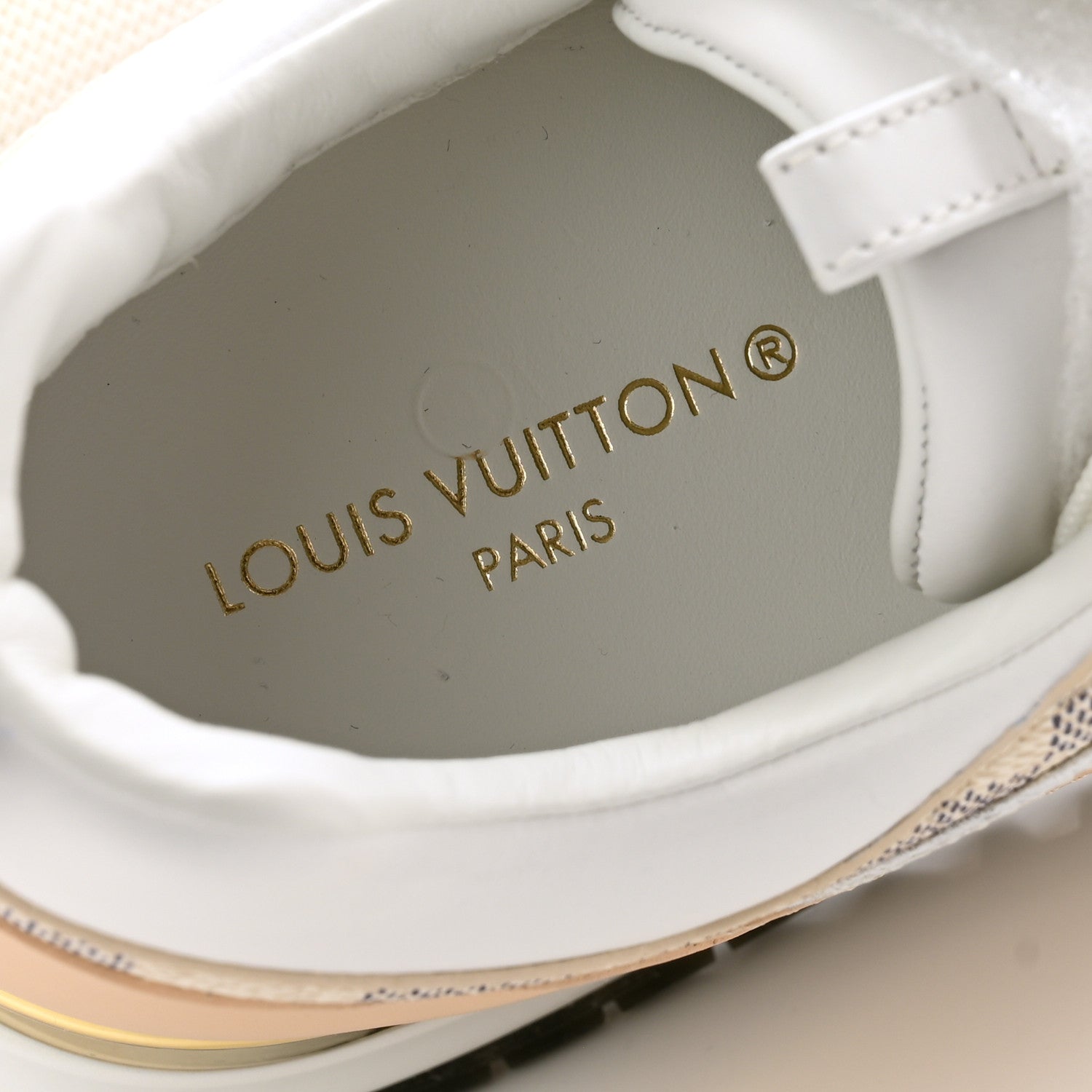 Louis Vuitton Calfskin Damier Azur Run Away Sneakers 39.5 White 6 of 9